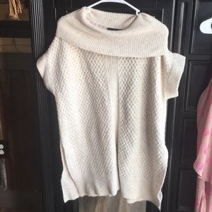 Cowl neck short sleeve sweater